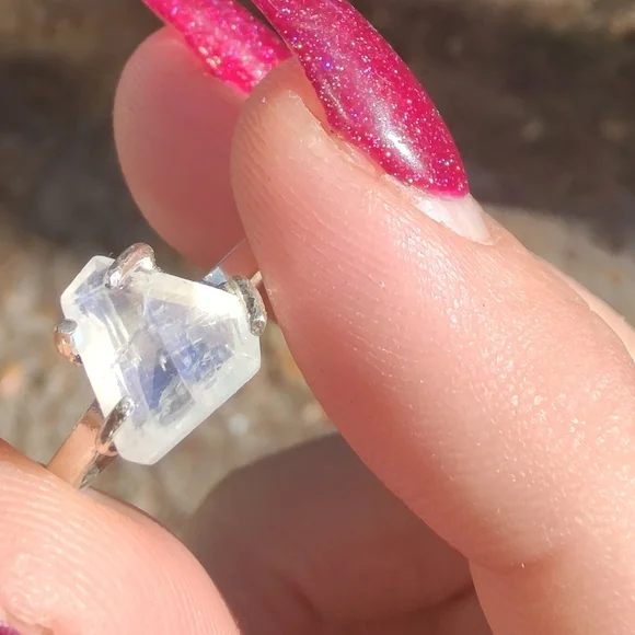 Genuine Moonstone adjustable ring - Picture 8 of 8